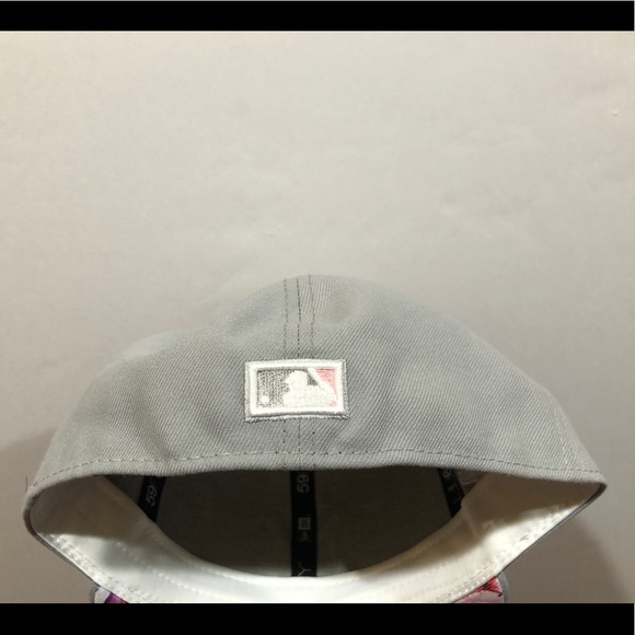 New Era, 59Fifty Fitted Hat, New York Yankees, Grey & White - Picture 7 of 12